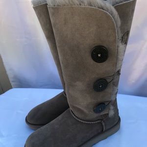 Ugg Dark grey button boots